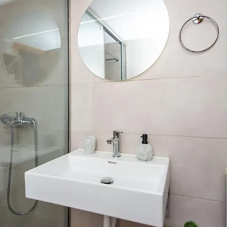 Mini Bella Vakantiehuis Gonia